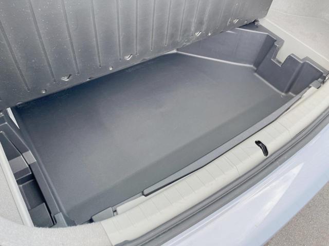 プリウス S 禁煙車 ストラーダナビ バックカメラ ETC スマートキー Bluetooth DVD再生(22枚目)