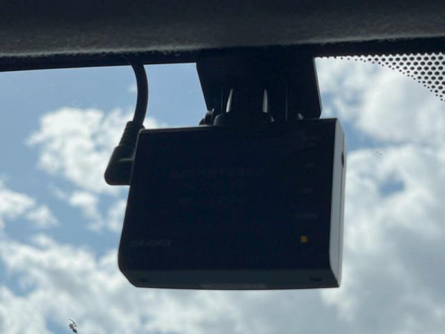 プリウス S 禁煙車 ストラーダナビ バックカメラ ETC スマートキー Bluetooth DVD再生(43枚目)