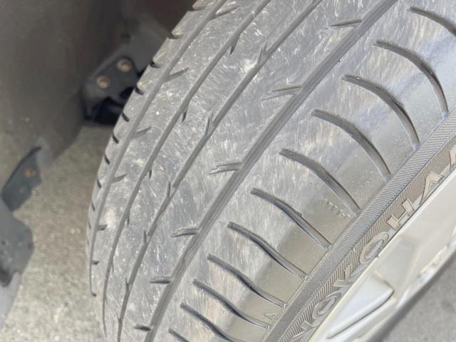 プリウス S 禁煙車 ストラーダナビ バックカメラ ETC スマートキー Bluetooth DVD再生(44枚目)