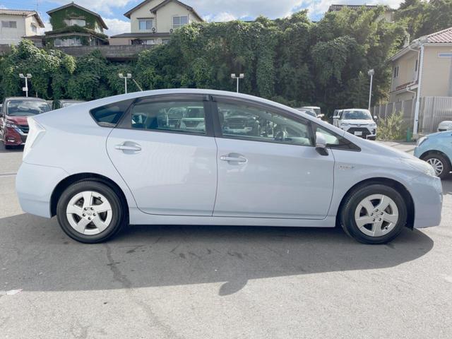 プリウス S 禁煙車 ストラーダナビ バックカメラ ETC スマートキー Bluetooth DVD再生(51枚目)