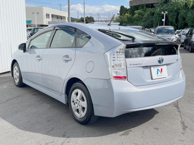 プリウス S 禁煙車 ストラーダナビ バックカメラ ETC スマートキー Bluetooth DVD再生(52枚目)