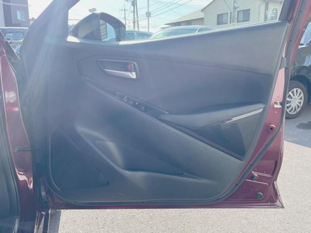 デミオ 15S 禁煙車 ディスプレイオーディオ バックカメラ ETC 衝突被害軽減システム 車線逸脱・抑制装置 スマートキー オートエアコン オートライト フルセグ(21枚目)