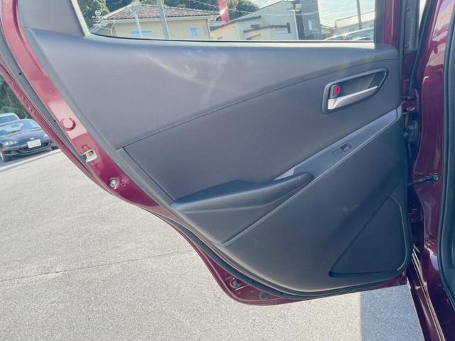 デミオ 15S 禁煙車 ディスプレイオーディオ バックカメラ ETC 衝突被害軽減システム 車線逸脱・抑制装置 スマートキー オートエアコン オートライト フルセグ(24枚目)