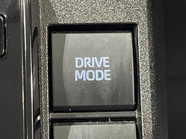 シエンタ Z 純正10.5型ナビ 両側電動スライド フリップダウン 全周囲カメラ 衝突軽減装置 レーダークルーズ 禁煙車 レーンキープ スマートキー LEDヘッド ETC オートマチックハイビーム オートライト(29枚目)