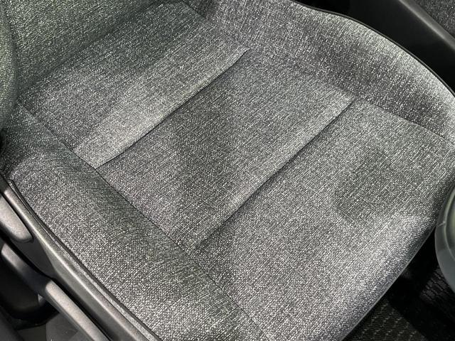 シエンタ Z 純正10.5型ナビ 両側電動スライド フリップダウン 全周囲カメラ 衝突軽減装置 レーダークルーズ 禁煙車 レーンキープ スマートキー LEDヘッド ETC オートマチックハイビーム オートライト(42枚目)