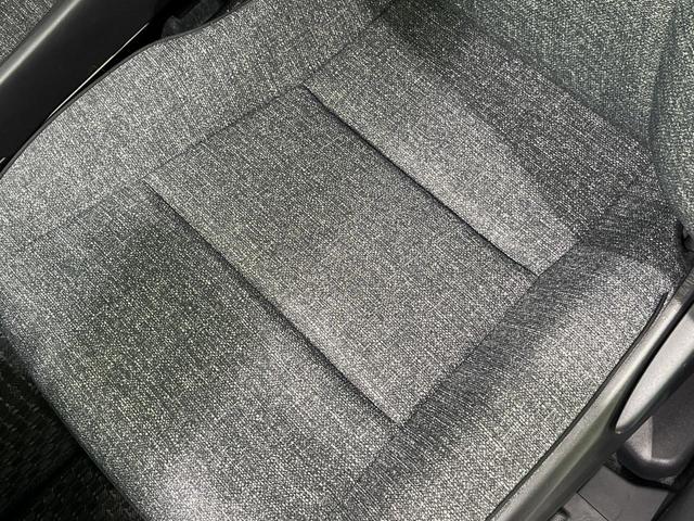 シエンタ Z 純正10.5型ナビ 両側電動スライド フリップダウン 全周囲カメラ 衝突軽減装置 レーダークルーズ 禁煙車 レーンキープ スマートキー LEDヘッド ETC オートマチックハイビーム オートライト(44枚目)