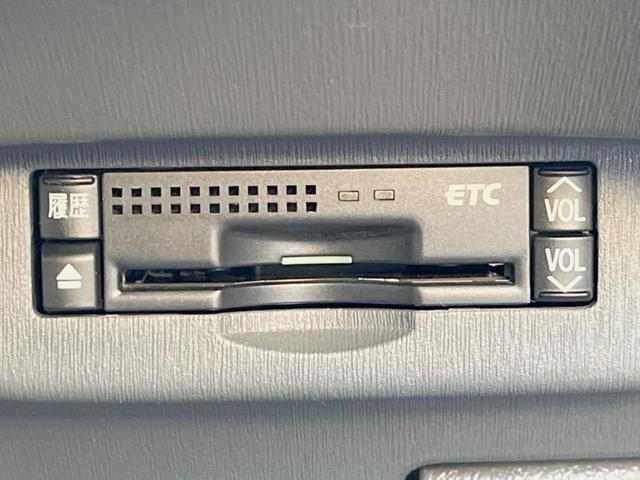 プリウス Sツーリングセレクション 純正ナビ バックカメラ 禁煙車 HIDヘッド フルセグ Bluetooth再生 ETC スマートキー オートライト/エアコン フォグランプ(5枚目)