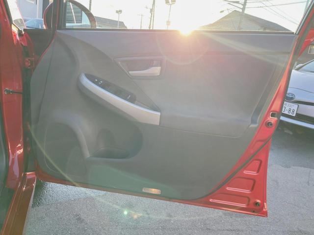 プリウス Sツーリングセレクション 純正ナビ バックカメラ 禁煙車 HIDヘッド フルセグ Bluetooth再生 ETC スマートキー オートライト/エアコン フォグランプ(22枚目)