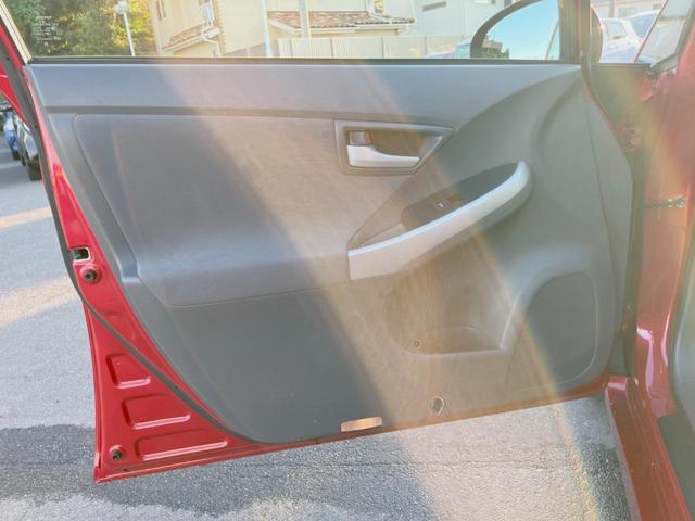 プリウス Sツーリングセレクション 純正ナビ バックカメラ 禁煙車 HIDヘッド フルセグ Bluetooth再生 ETC スマートキー オートライト/エアコン フォグランプ(26枚目)