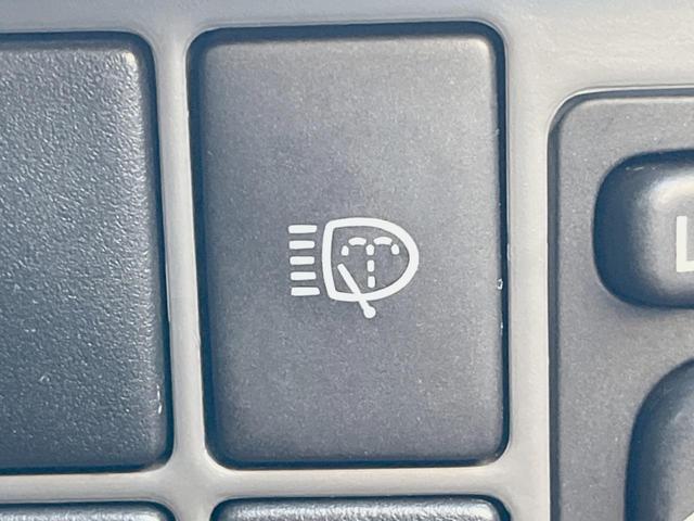 プリウス Sツーリングセレクション 純正ナビ バックカメラ 禁煙車 HIDヘッド フルセグ Bluetooth再生 ETC スマートキー オートライト/エアコン フォグランプ(36枚目)