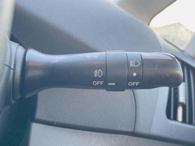 プリウス Sツーリングセレクション 純正ナビ バックカメラ 禁煙車 HIDヘッド フルセグ Bluetooth再生 ETC スマートキー オートライト/エアコン フォグランプ(39枚目)