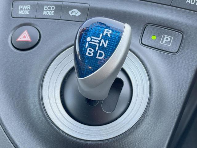 プリウス Sツーリングセレクション 純正ナビ バックカメラ 禁煙車 HIDヘッド フルセグ Bluetooth再生 ETC スマートキー オートライト/エアコン フォグランプ(45枚目)