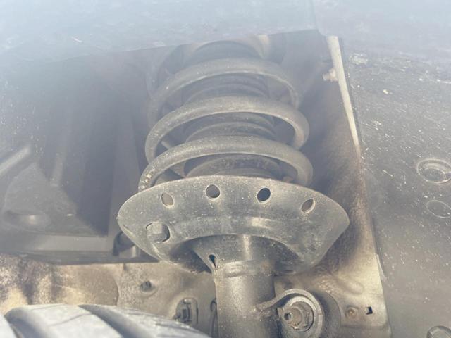 フィット Ｇ・１０ｔｈアニバーサリー　ＣＤ再生オーディオ　ＥＴＣ　スマートキー　アイドリングストップ機能　電動格納ドアミラー　エアコン　パワーウィンドウ　１４インチアルミホイール　プライバシーガラス　運転席シートリフター（21枚目）