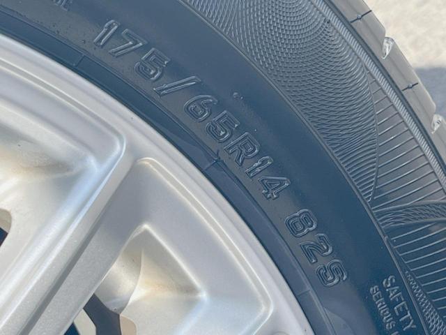 フィット Ｇ・１０ｔｈアニバーサリー　ＣＤ再生オーディオ　ＥＴＣ　スマートキー　アイドリングストップ機能　電動格納ドアミラー　エアコン　パワーウィンドウ　１４インチアルミホイール　プライバシーガラス　運転席シートリフター（34枚目）