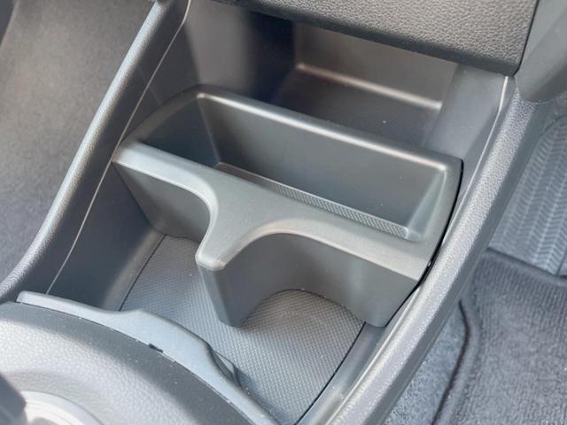 フィット Ｇ・１０ｔｈアニバーサリー　ＣＤ再生オーディオ　ＥＴＣ　スマートキー　アイドリングストップ機能　電動格納ドアミラー　エアコン　パワーウィンドウ　１４インチアルミホイール　プライバシーガラス　運転席シートリフター（48枚目）