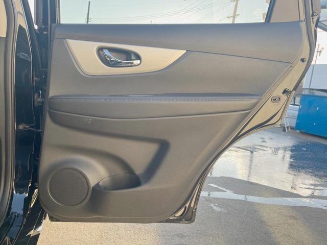 エクストレイル モード・プレミア　エマージェンシーブレーキパッケージ　純正ナビゲーション　アラウンドビューモニター　インテリジェントエマージェンシーブレーキ　シートヒーター　スマートキー　ＥＴＣ　アイドリングストップ機能　横滑り防止装置（25枚目）