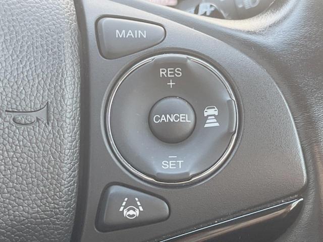 ヴェゼル ハイブリッドＺ・ホンダセンシング　４ＷＤ　禁煙車　ＳＤ純正ナビ　バックカメラ　ＥＴＣ　ＬＥＤヘッドライト　衝突被害軽減システム　レーダークルーズコントロール　シートヒーター　Ｂｌｕｅｔｏｏｔｈ　ＤＶＤ再生　フルセグ（6枚目）