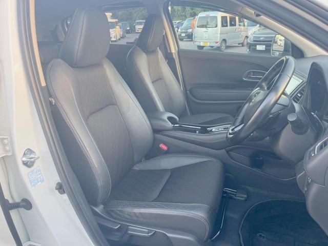 ヴェゼル ハイブリッドＺ・ホンダセンシング　４ＷＤ　禁煙車　ＳＤ純正ナビ　バックカメラ　ＥＴＣ　ＬＥＤヘッドライト　衝突被害軽減システム　レーダークルーズコントロール　シートヒーター　Ｂｌｕｅｔｏｏｔｈ　ＤＶＤ再生　フルセグ（13枚目）