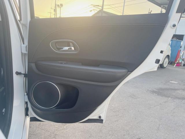 ヴェゼル ハイブリッドＺ・ホンダセンシング　４ＷＤ　禁煙車　ＳＤ純正ナビ　バックカメラ　ＥＴＣ　ＬＥＤヘッドライト　衝突被害軽減システム　レーダークルーズコントロール　シートヒーター　Ｂｌｕｅｔｏｏｔｈ　ＤＶＤ再生　フルセグ（23枚目）