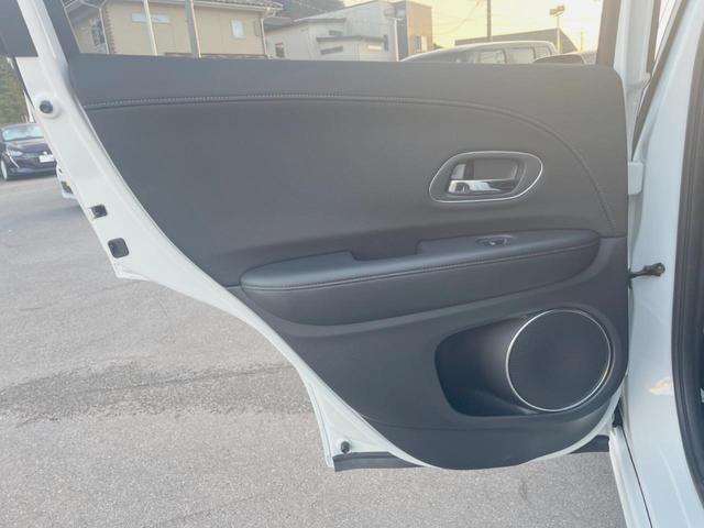 ヴェゼル ハイブリッドＺ・ホンダセンシング　４ＷＤ　禁煙車　ＳＤ純正ナビ　バックカメラ　ＥＴＣ　ＬＥＤヘッドライト　衝突被害軽減システム　レーダークルーズコントロール　シートヒーター　Ｂｌｕｅｔｏｏｔｈ　ＤＶＤ再生　フルセグ（25枚目）