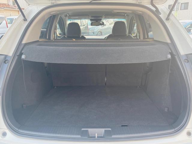 ヴェゼル ハイブリッドＺ・ホンダセンシング　４ＷＤ　禁煙車　ＳＤ純正ナビ　バックカメラ　ＥＴＣ　ＬＥＤヘッドライト　衝突被害軽減システム　レーダークルーズコントロール　シートヒーター　Ｂｌｕｅｔｏｏｔｈ　ＤＶＤ再生　フルセグ（30枚目）