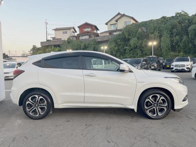 ヴェゼル ハイブリッドＺ・ホンダセンシング　４ＷＤ　禁煙車　ＳＤ純正ナビ　バックカメラ　ＥＴＣ　ＬＥＤヘッドライト　衝突被害軽減システム　レーダークルーズコントロール　シートヒーター　Ｂｌｕｅｔｏｏｔｈ　ＤＶＤ再生　フルセグ（62枚目）