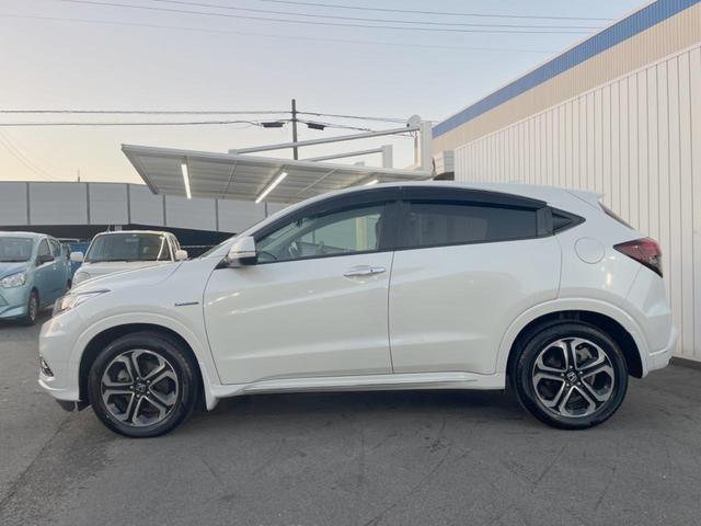 ヴェゼル ハイブリッドＺ・ホンダセンシング　４ＷＤ　禁煙車　ＳＤ純正ナビ　バックカメラ　ＥＴＣ　ＬＥＤヘッドライト　衝突被害軽減システム　レーダークルーズコントロール　シートヒーター　Ｂｌｕｅｔｏｏｔｈ　ＤＶＤ再生　フルセグ（63枚目）