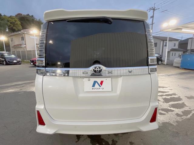 ヴォクシー ZS 煌II 禁煙車 アルパインナビ バックカメラ ETC 両側電動スライドドア 後席モニター LEDヘッドライト レーダークルーズコントロール 衝突被害軽減システム Bluetooth フルセグ(11枚目)