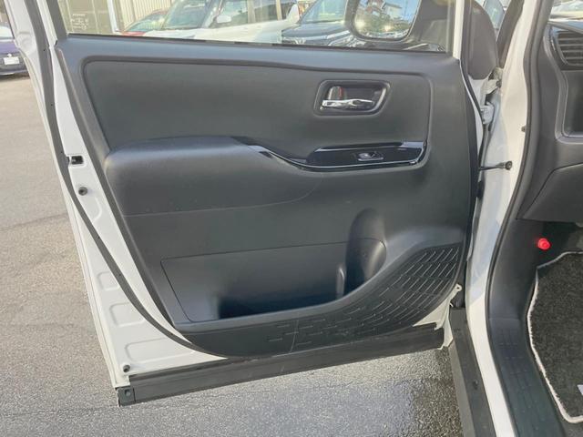 ヴォクシー ZS 煌II 禁煙車 アルパインナビ バックカメラ ETC 両側電動スライドドア 後席モニター LEDヘッドライト レーダークルーズコントロール 衝突被害軽減システム Bluetooth フルセグ(28枚目)