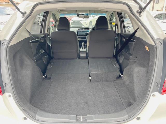 フィット 13G・L ホンダセンシング バックカメラ 衝突被害軽減システム レーダークルーズ コーナーセンサー LEDヘッド ビルトインETC 純正15インチアルミ オートハイビーム 車線逸脱警報 オートライト オートエアコン(12枚目)