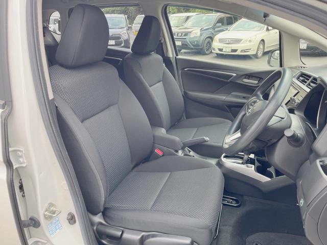 フィット 13G・L ホンダセンシング バックカメラ 衝突被害軽減システム レーダークルーズ コーナーセンサー LEDヘッド ビルトインETC 純正15インチアルミ オートハイビーム 車線逸脱警報 オートライト オートエアコン(13枚目)