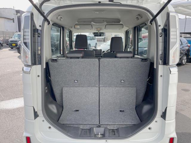 ���i�̂���������ʋ΁A���}���ɏ\���ȉ׎��X�y�[�X���m�ۂ��Ă���܂��B�Z�J���h�V�[�g��|���ƁA�傫�ȉו��̐ύڂ��\�ł���