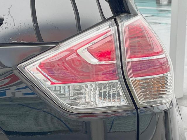 エクストレイル ２０Ｘ　ハイブリッド　エマージェンシーブレーキＰ　４ＷＤ　禁煙車　純正ナビ　バックカメラ　ＥＴＣ　ＬＥＤヘッドライト　シートヒーター　スマートキー　Ｂｌｕｅｔｏｏｔｈ　ＤＶＤ再生　フルセグ（53枚目）