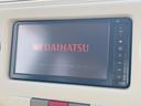 ミラココア ココアプラスＸ　純正ナビ　禁煙車　フルセグＴＶ　ルーフレール　ｂｌｕｅｔｏｏｔｈ再生　ＥＴＣ　オートエアコン　電動格納ミラー　スマートキー（3枚目）