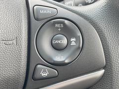 �ڥ����ץƥ��֥��롼������ȥ�����۹�®ƻϩ�Ǥ�Ĺ��Υ���Ԥ��ڤˡ�����ư��®�٤��ݤĥ��롼������ȥ����뤬�����ͷڸ������ƥ��Ϣ�Ȥ��������μ�ξ���Τ��Ƽִ֤��ݤĤ褦��®��Ĵ�ᤷ�Ƥ���ޤ����� 5