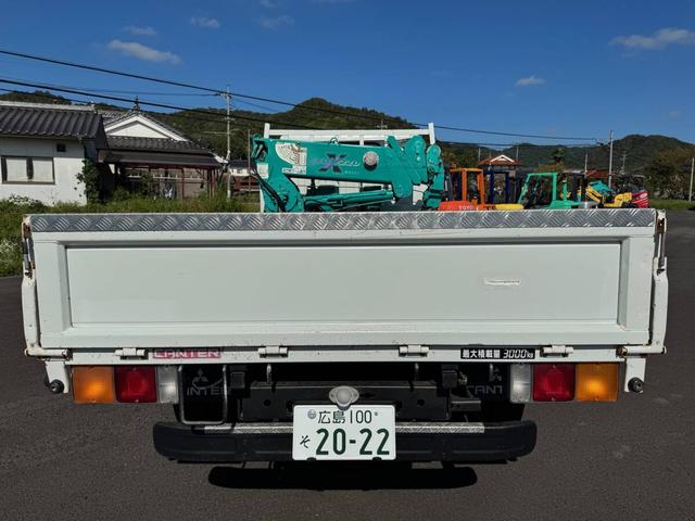 キャンター 　３トン　標準　セミロング　２．２ｔ吊　簡易　５段クレーン　ラジコン付き（6枚目）