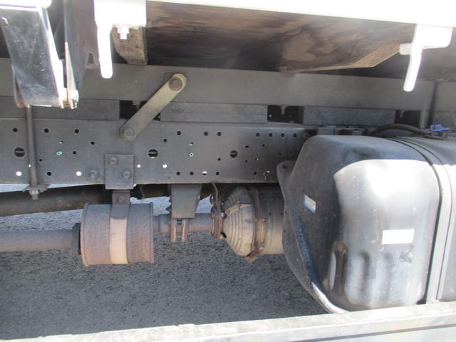 タイタントラック 　スムーサー７速ＭＴ　積載量２０００ｋｇ床板鉄板（50枚目）