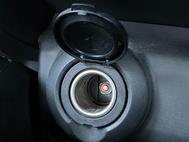 スイフト ＸＧ　３型　オートライト　プッシュスタート　シートヒーター　オートエアコン　スズキセーフティーサポート　禁煙車　ワンオーナー　衝突被害軽減システム　アイドリングストップ　横滑り防止機能　衝突安全ボディ（12枚目）