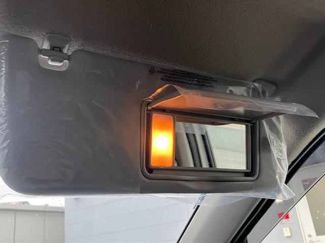 フロンクス １型　バックカメラ　オートライト　Ｂｌｕｅｔｏｏｔｈ　純正ナビ　プッシュスタート　シートヒーター　オートエアコン　スズキセーフティーサポート　衝突被害軽減システム　アイドリングストップ　横滑り防止機能（23枚目）