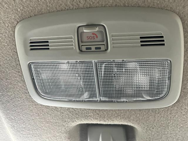 フロンクス １型　バックカメラ　オートライト　Ｂｌｕｅｔｏｏｔｈ　純正ナビ　プッシュスタート　シートヒーター　オートエアコン　スズキセーフティーサポート　衝突被害軽減システム　アイドリングストップ　横滑り防止機能（24枚目）