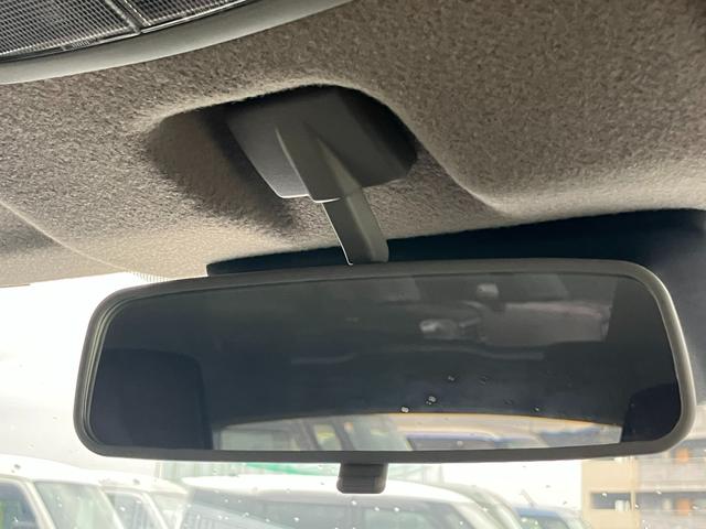 フロンクス １型　バックカメラ　オートライト　Ｂｌｕｅｔｏｏｔｈ　純正ナビ　プッシュスタート　シートヒーター　オートエアコン　スズキセーフティーサポート　衝突被害軽減システム　アイドリングストップ　横滑り防止機能（25枚目）