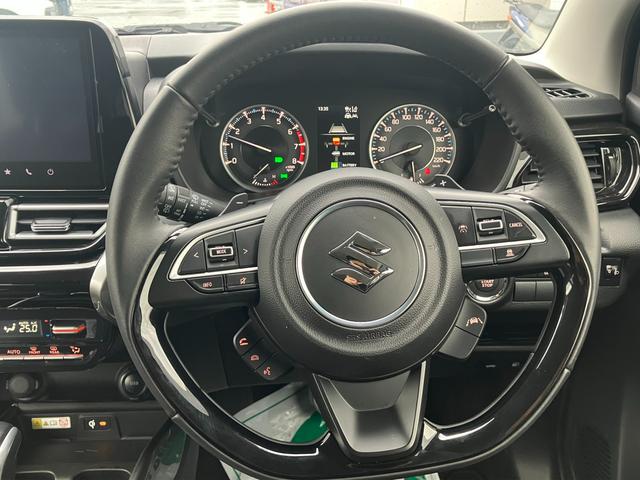 フロンクス １型　バックカメラ　オートライト　Ｂｌｕｅｔｏｏｔｈ　純正ナビ　プッシュスタート　シートヒーター　オートエアコン　スズキセーフティーサポート　衝突被害軽減システム　アイドリングストップ　横滑り防止機能（26枚目）