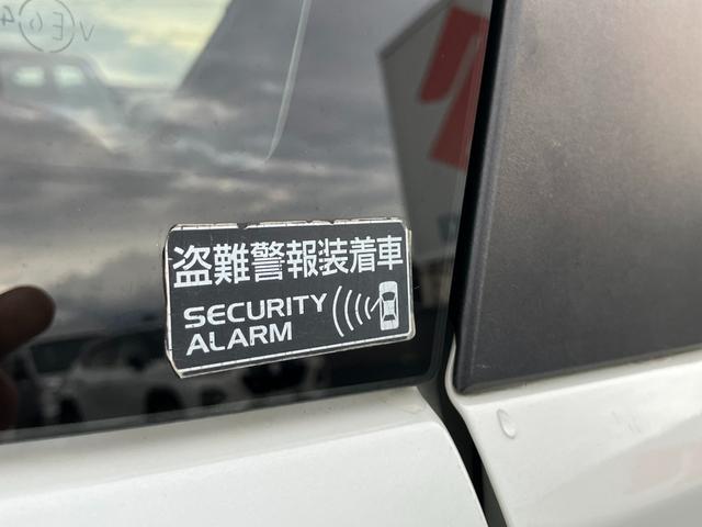 ワゴンＲ ２５周年記念車　ＨＹＢＲＩＤ　ＦＸリミテッド　元レンタカー　バックカメラ　オートライト　Ｂｌｕｅｔｏｏｔｈ　純正ナビ　プッシュスタート　シートヒーター　オートエアコン　ＥＴＣ　スズキセーフティーサポート　衝突被害軽減システム　アイドリングストップ　衝突安全ボデ（19枚目）