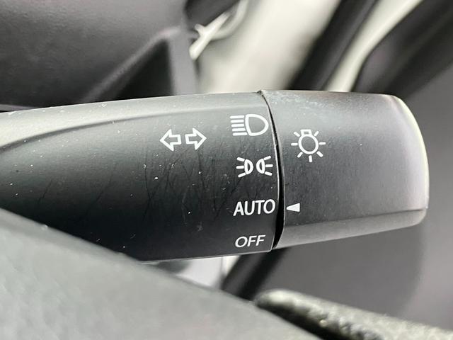 ワゴンＲ ２５周年記念車　ＨＹＢＲＩＤ　ＦＸリミテッド　元レンタカー　バックカメラ　オートライト　Ｂｌｕｅｔｏｏｔｈ　純正ナビ　プッシュスタート　シートヒーター　オートエアコン　ＥＴＣ　スズキセーフティーサポート　衝突被害軽減システム　アイドリングストップ　衝突安全ボデ（32枚目）