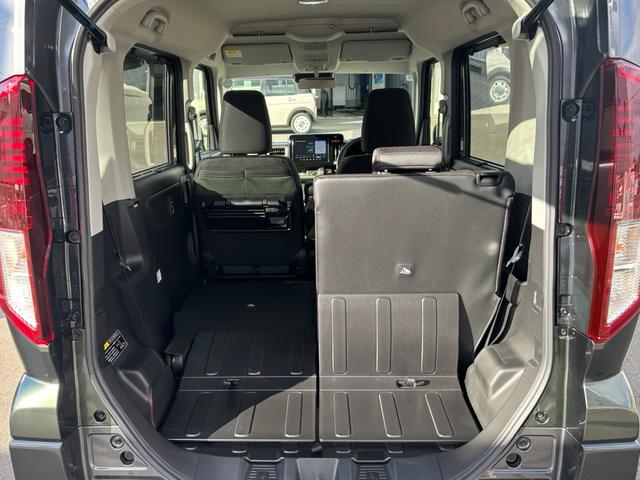 スペーシアギア ハイブリッドXZ ターボ デュアルセンサーブレーキサポートII、誤発進抑制機能、後方誤発進抑制機能、低速時ブレーキサポート(前進、後退)、パーキングセンサー(フロント、リヤ)、車線逸脱警報機能、車線逸脱抑制機能(29枚目)