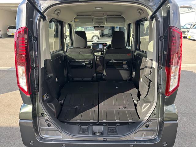 スペーシアギア ハイブリッドXZ ターボ デュアルセンサーブレーキサポートII、誤発進抑制機能、後方誤発進抑制機能、低速時ブレーキサポート(前進、後退)、パーキングセンサー(フロント、リヤ)、車線逸脱警報機能、車線逸脱抑制機能(30枚目)