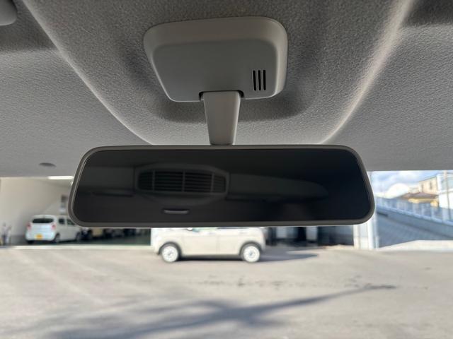 スペーシアギア ハイブリッドXZ ターボ デュアルセンサーブレーキサポートII、誤発進抑制機能、後方誤発進抑制機能、低速時ブレーキサポート(前進、後退)、パーキングセンサー(フロント、リヤ)、車線逸脱警報機能、車線逸脱抑制機能(32枚目)