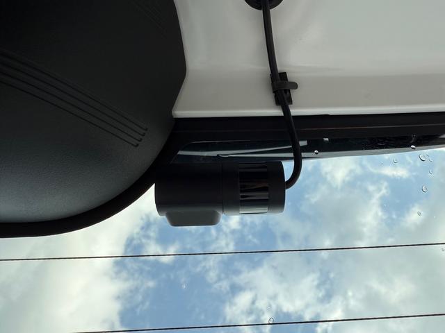 ワゴンＲカスタムＺ ハイブリッドＺＸ　デュアルカメラブレーキサポート、後退時ブレーキサポート、アダプティブクルーズコントロール（ＡＣＣ）、アイドリングストップシステム、運転席シートヒーター、マイルドハイブリッド、オートライトシステム（8枚目）