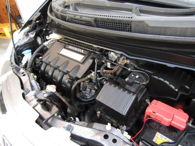 フリードハイブリッド ジャストセレクション　ナビ　バックカメラ　フルセグＴＶ　ブルートゥース　両側電動スライドドア　スマートキー　ＨＩＤヘッドライト（22枚目）