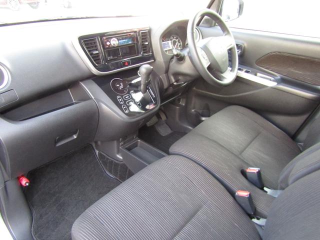 ｅＫスペースカスタム カスタムＧ　ｅ－アシスト　衝突軽減ブレーキ　両側電動スライドドア　バックカメラ　ロールサンシェード　サーキュレーター　ＨＩＤヘッドライト　スマートキー　アルミホイール　ワンオーナー（8枚目）